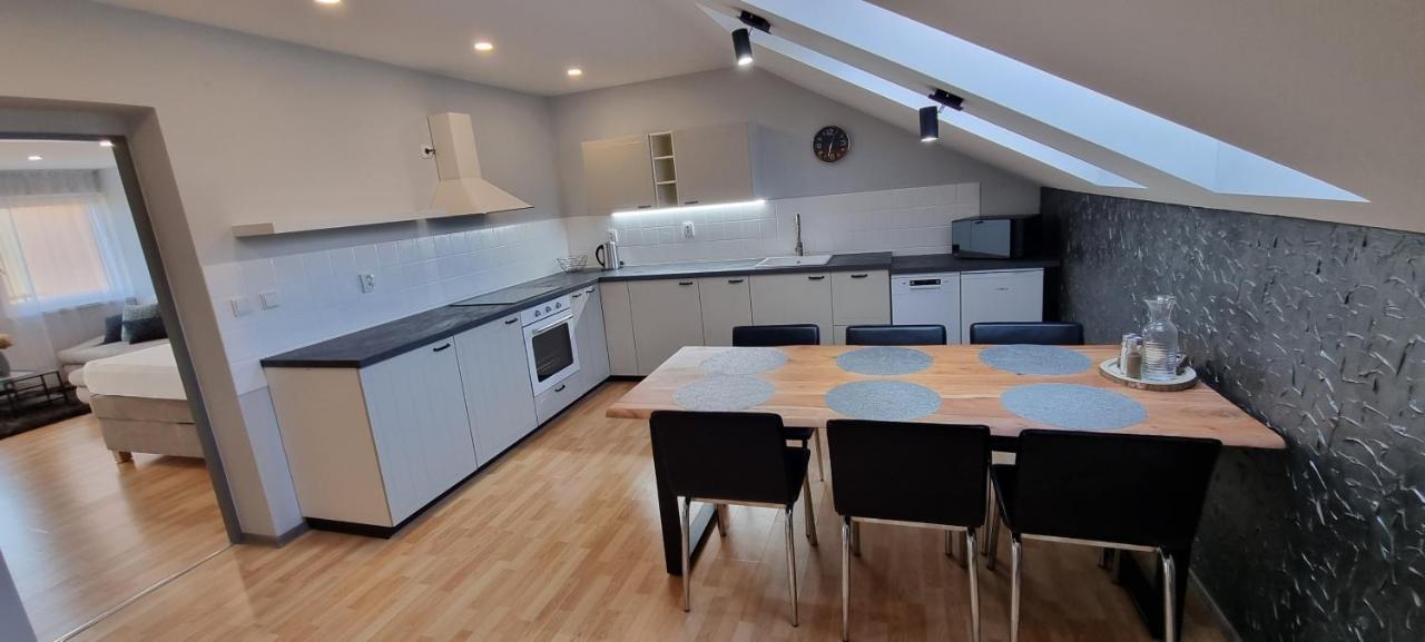 Apartman Viktorie Mikulov Exteriör bild