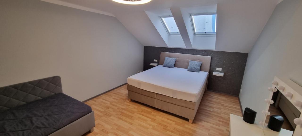 Apartman Viktorie Mikulov Exteriör bild