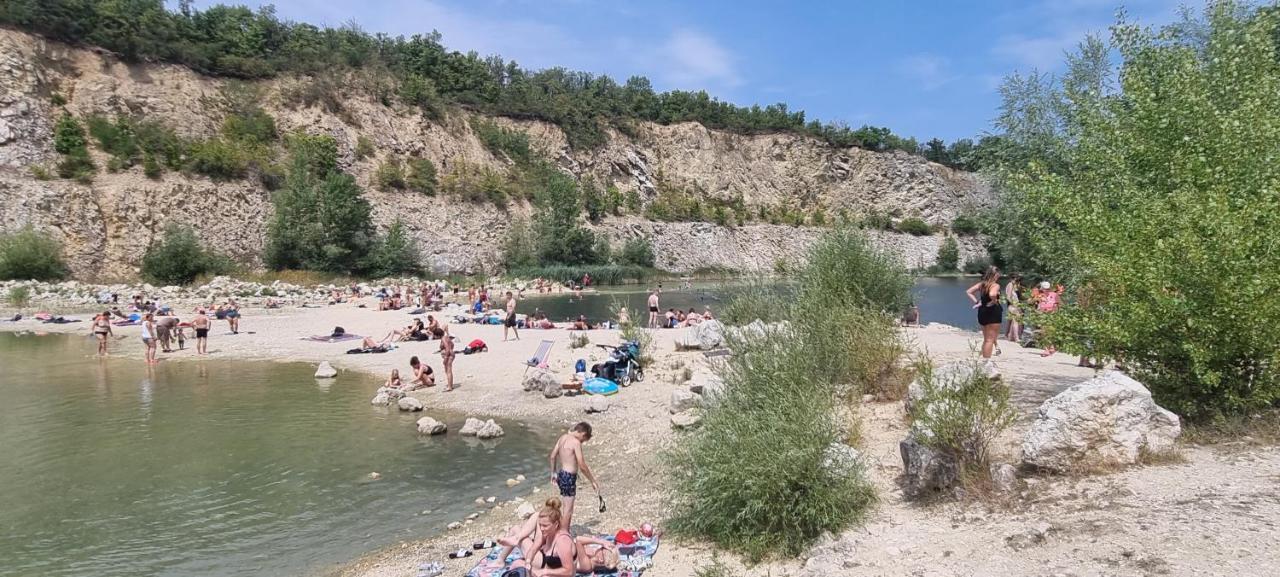 Apartman Viktorie Mikulov Exteriör bild